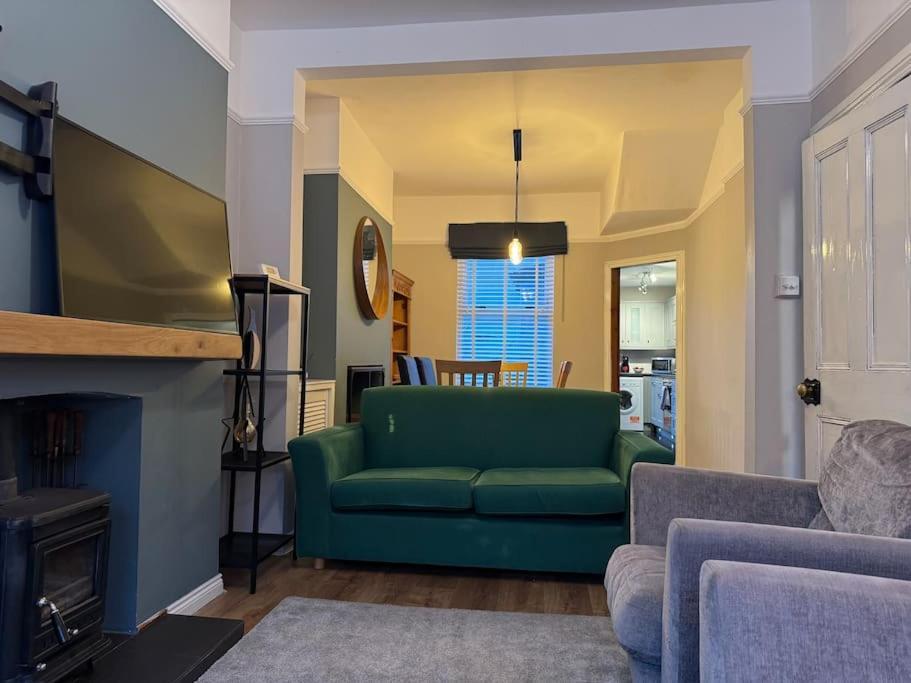 Stylish, Spacious And Central 4 Bedroom House ベルファスト エクステリア 写真