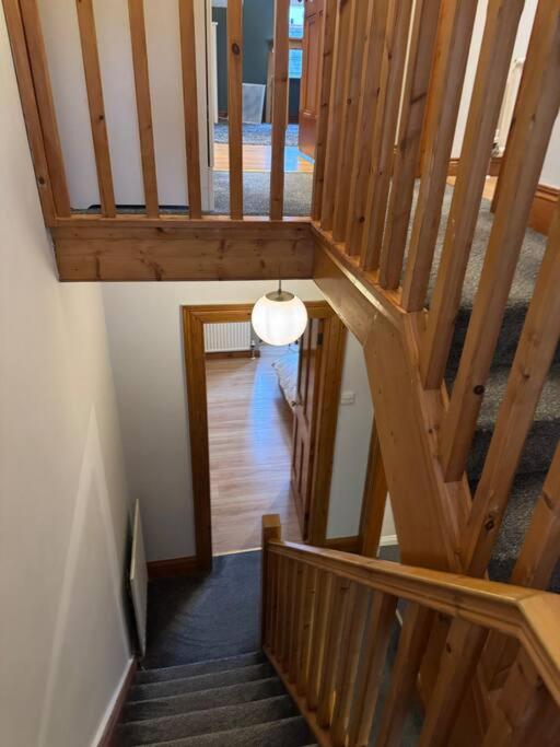 Stylish, Spacious And Central 4 Bedroom House ベルファスト エクステリア 写真
